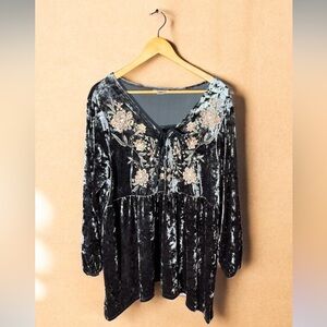 Style & Co Blue Crushed Velvet Floral Embroidered Blouse